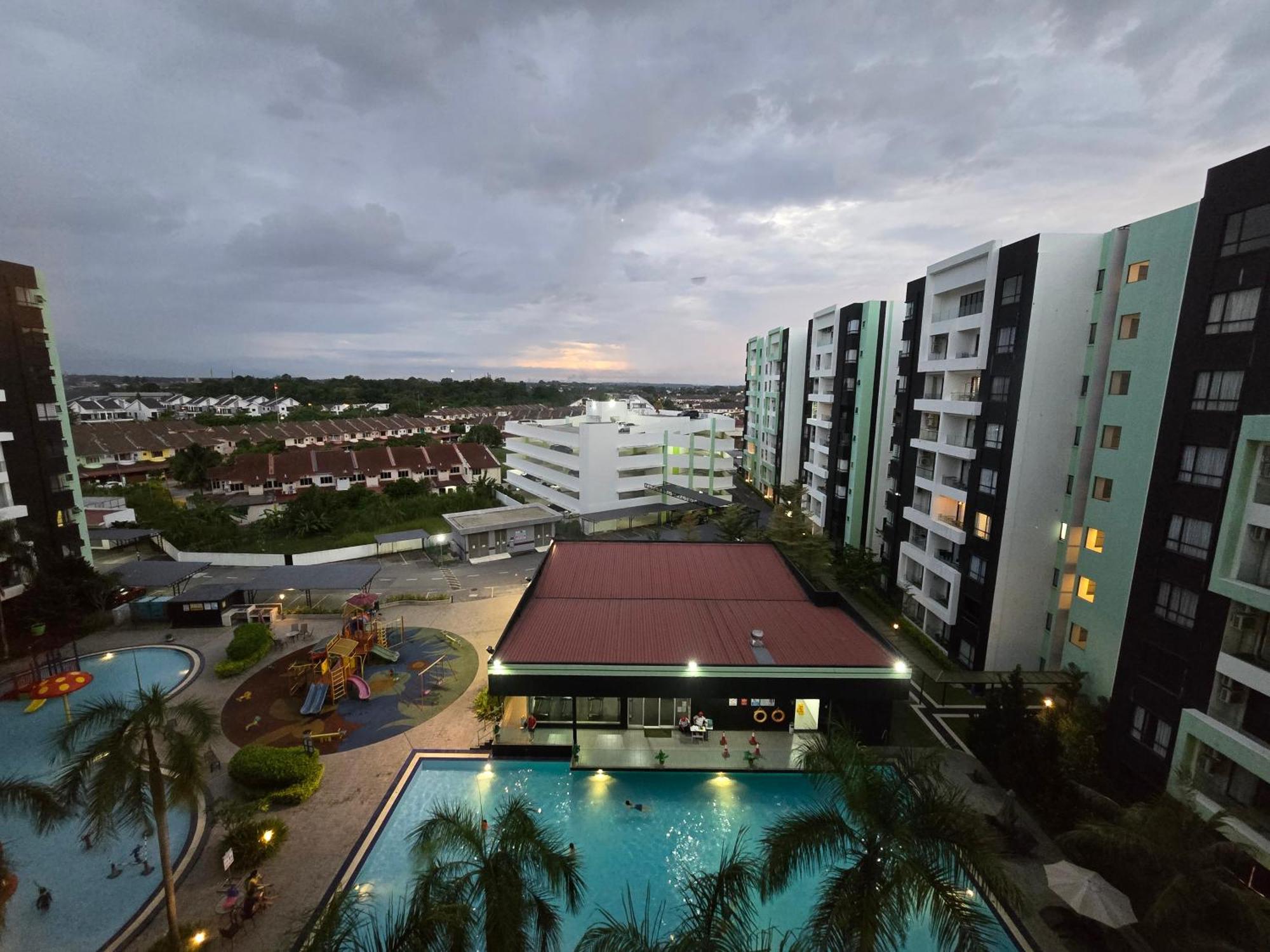 Manhattan Condominium - Jalan Pasir Puteh - Ипох Екстериор снимка